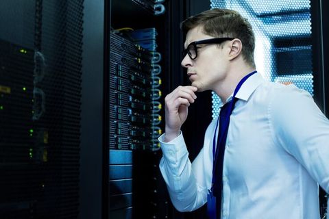 Guide to Managed VPS Hosting: Cost, Features, and Business Advantages